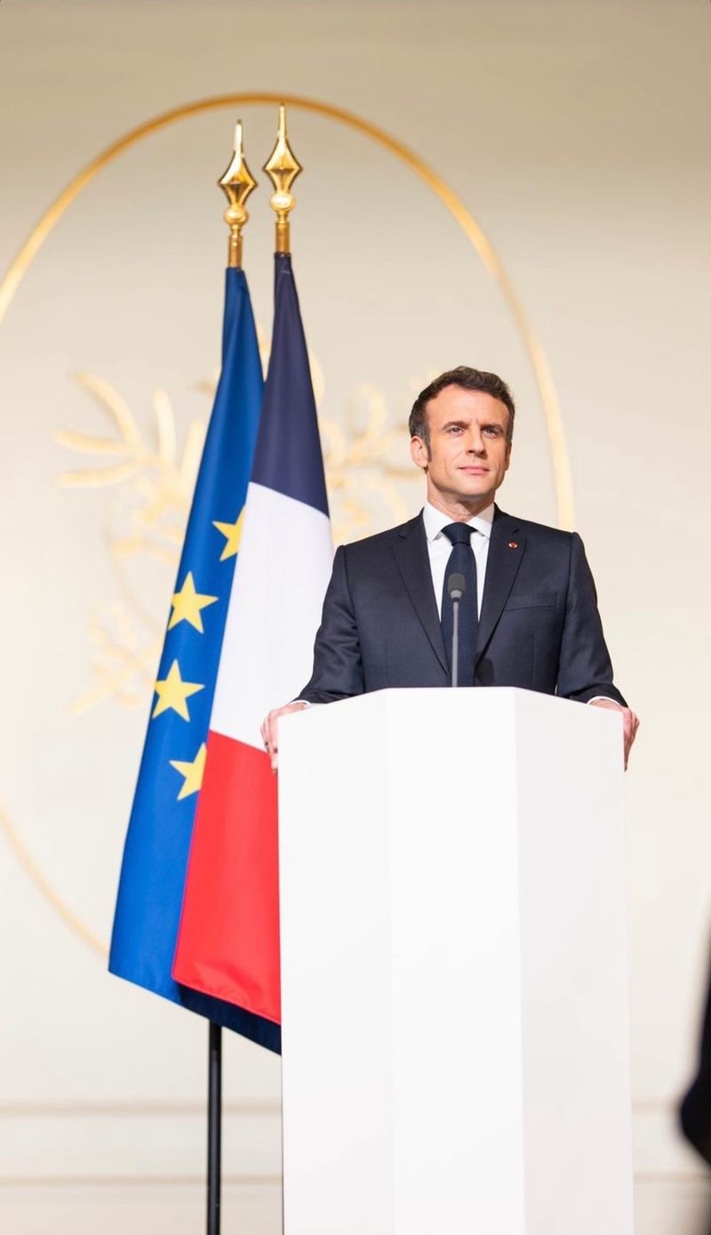 A peine lancé, Macron monopolise la campagne